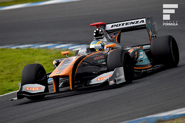 PLANEX CARS - PLANEX サポートドライバーの吉本選手が優勝！ - CARS